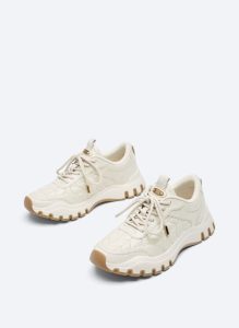 giày chạy bộ bitis hồng