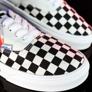 giày vans caro có dây